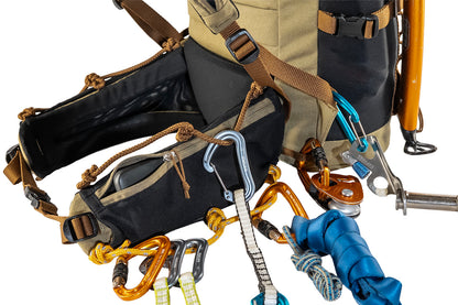 Viandar 35l – Lightweight Heritage, Built for Loads and Peaks